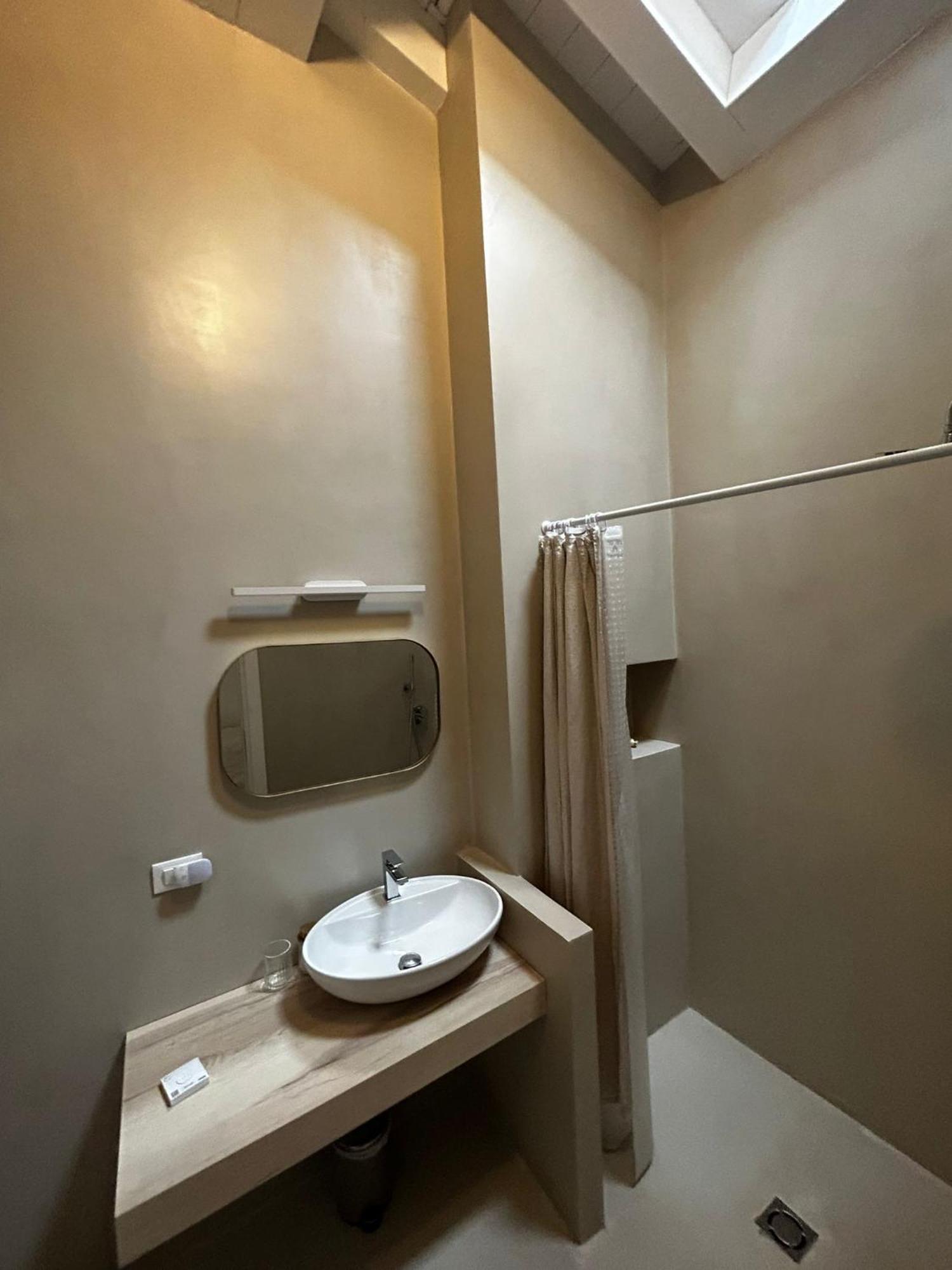 Waterfront Balcony I Grani 5 Resort Grand Suite Livorno Zewnętrze zdjęcie